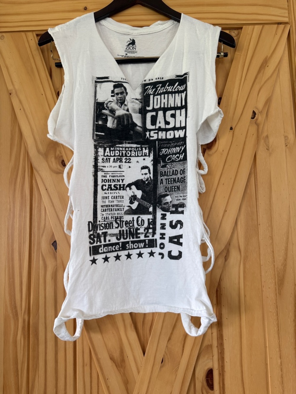 Zion Rootswear White Graphic Logo Tee